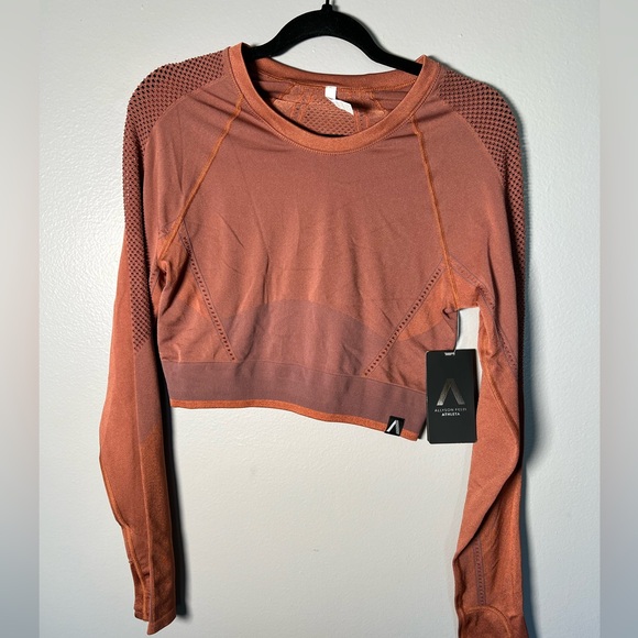 NWT Allyson Felix Legend Shine Top- Large - Picture 2 of 12